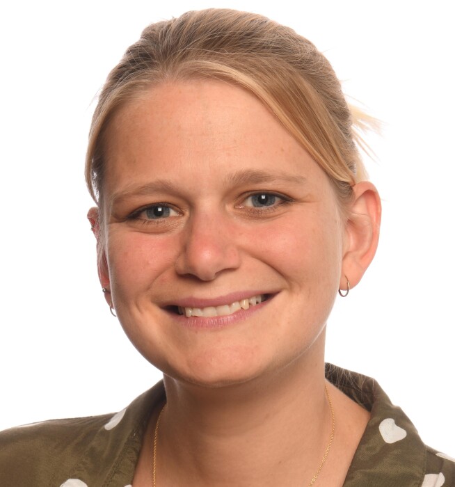 Dr Silke Donahue